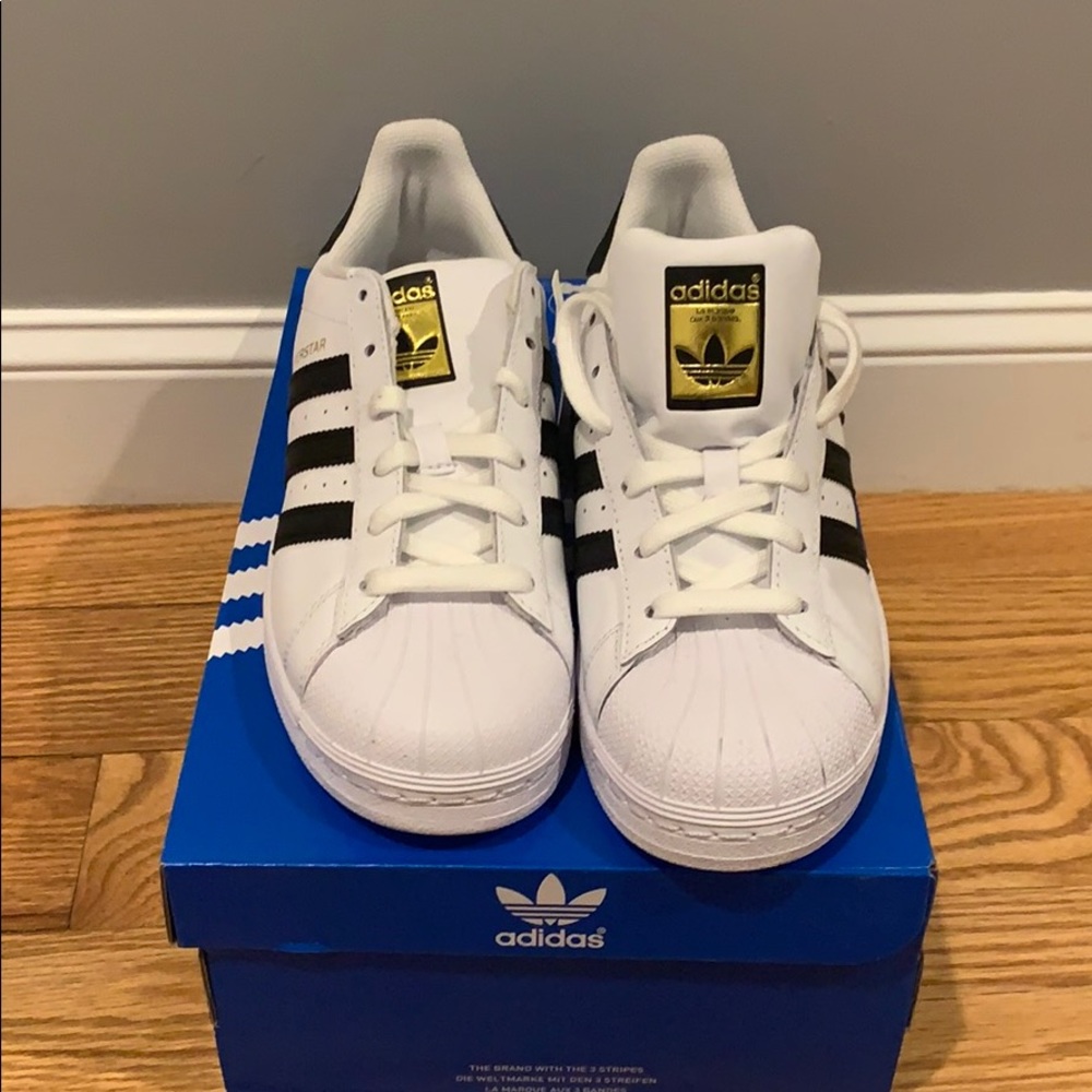 BRAND NEW Adidas Superstars!!’